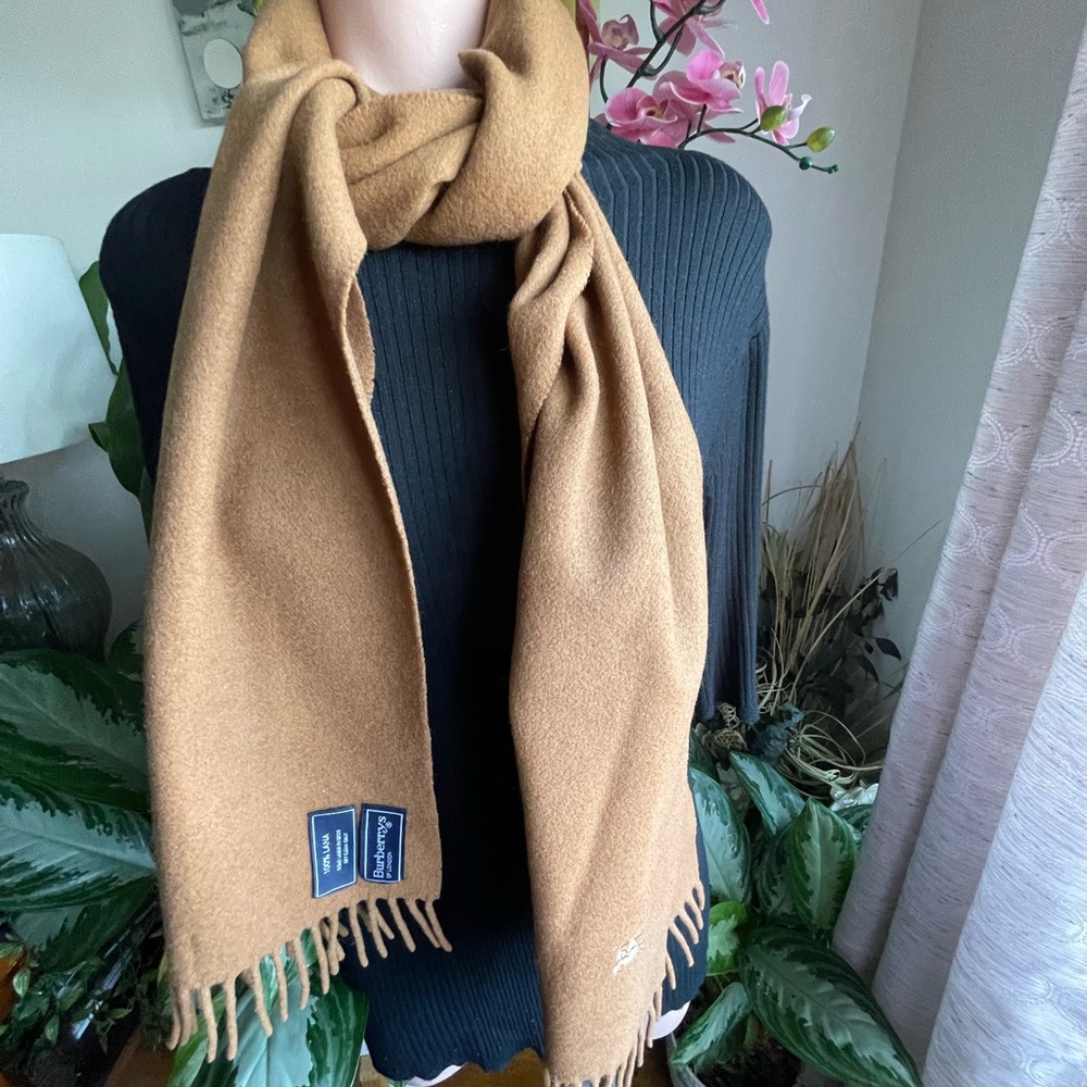 ๐๐Burberry London ๐ฏWool Neck Muffler.๐๐ - Picture 8 of 13